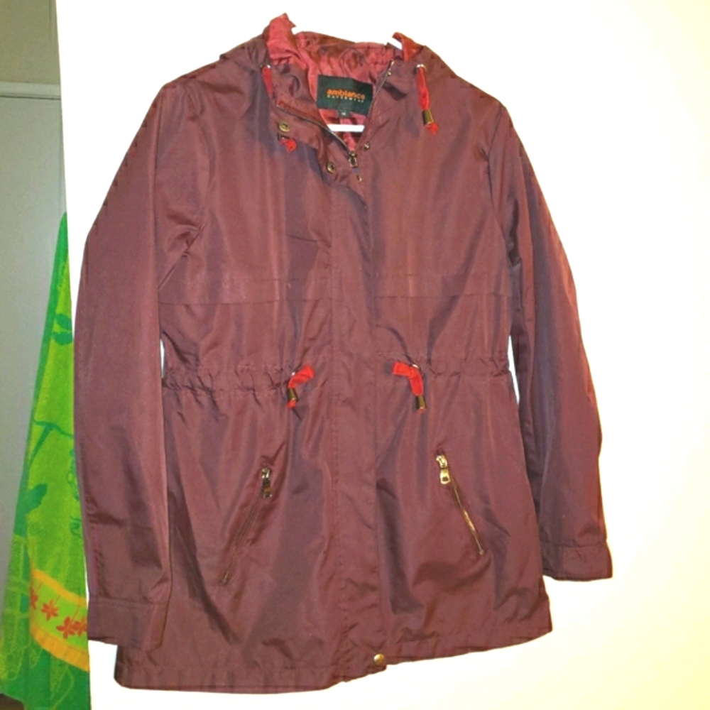 Ambiance wind breaker